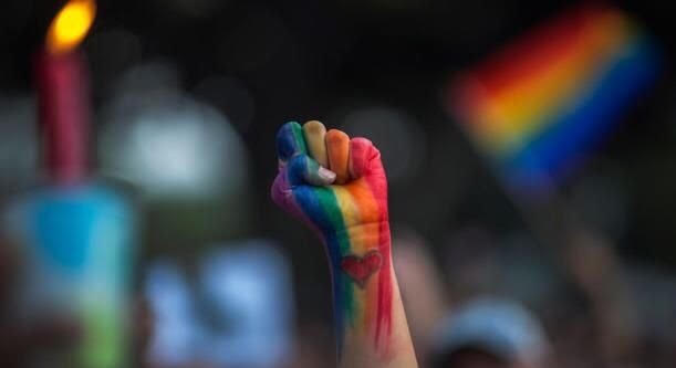 Büşra Karadeniz&rsquo;den Merhaba Canım&rsquo;: Gökkuşağının içimizde çiçekler açtırması! Kaos GL - LGBTİ+ Haber Portalı