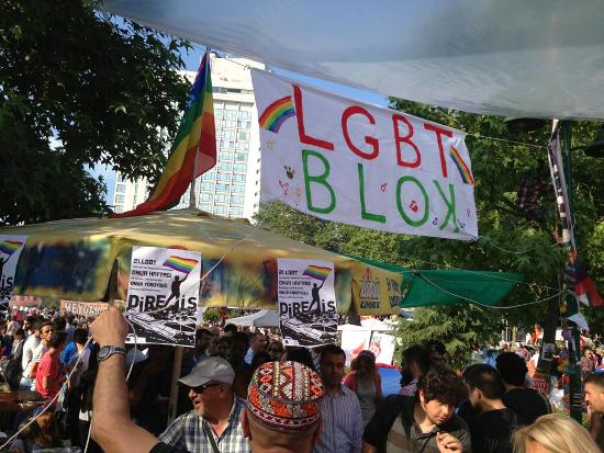 LGBT Blok: Kurtuluş Yok Tek Başına! Ya Hep Beraber Ya Hiç Birimiz! Kaos GL - LGBTİ+ Haber Portalı
