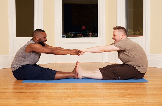 Lubunyalar için yoga vakti! Kaos GL - LGBTİ+ Haber Portalı
