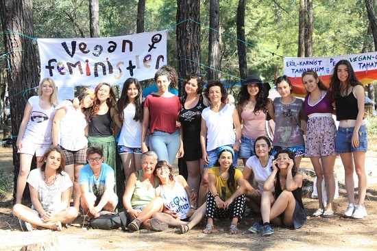 Vegan feminist kamptan notlar Kaos GL - LGBTİ+ Haber Portalı