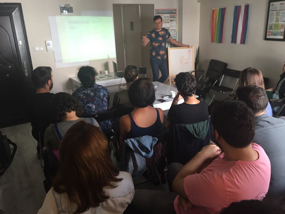 İzmir Medya Okulu nasıl geçti? Kaos GL - LGBTİ+ Haber Portalı