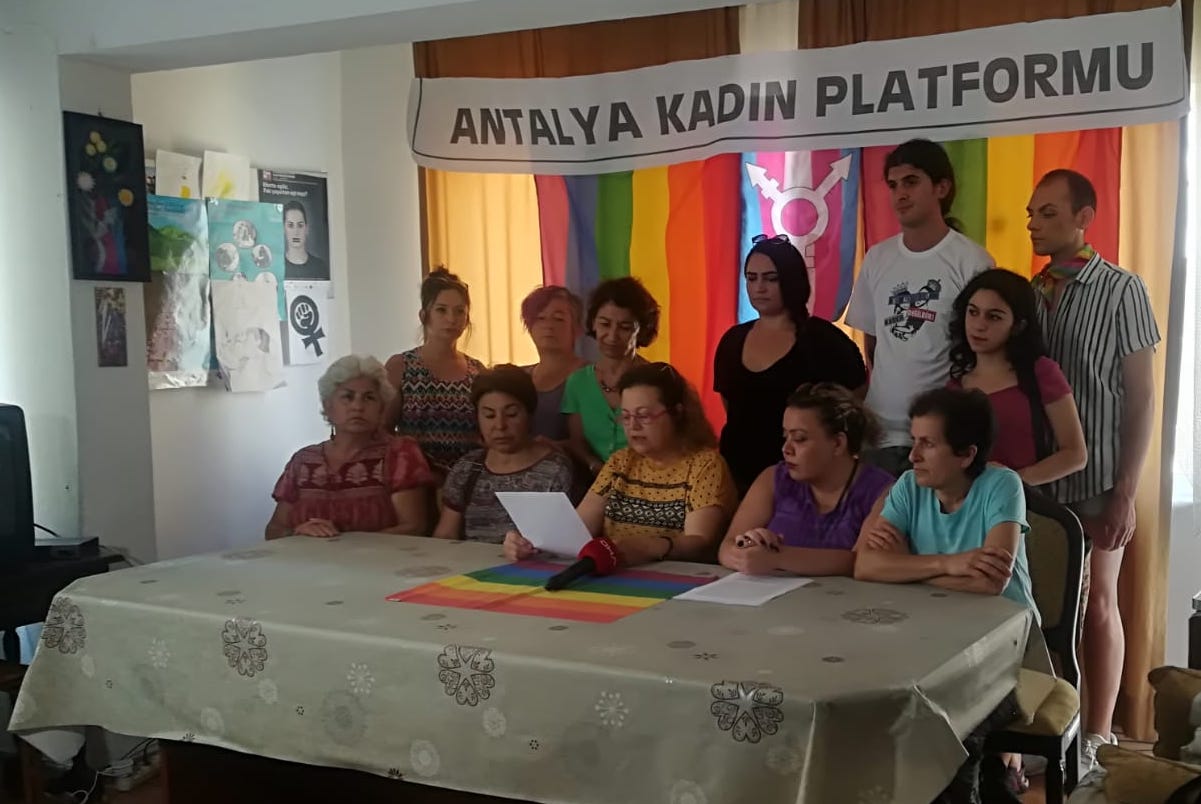 Antalya Kadın Platformu: Valilik, yasağı kınamayı bile yasaklayarak suç işliyor Kaos GL - LGBTİ+ Haber Portalı