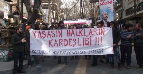 Hocalı Katlimanına Ankara&rsquo;dan Yükselen ses: &lsquo;Yaşasın Halkların Kardeşliği&rsquo; Kaos GL - LGBTİ+ Haber Portalı