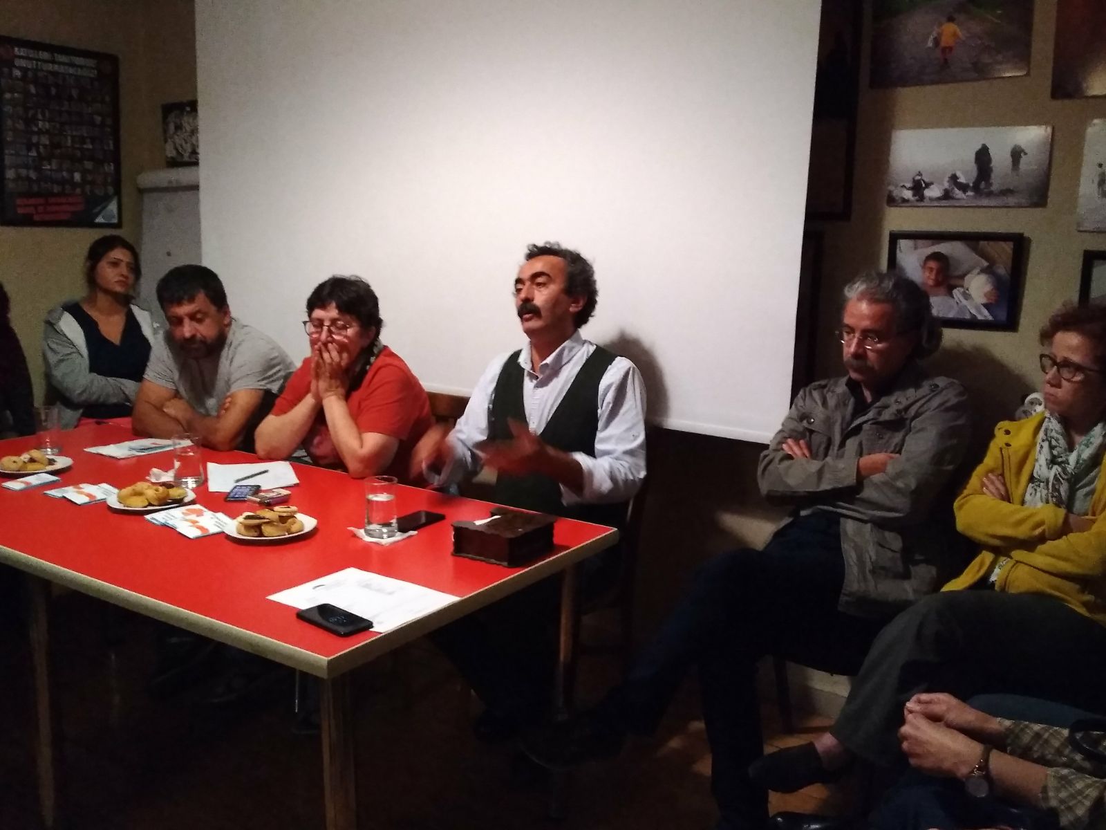 Barış ve müzakere süreçlerinde medya ve taraflar ne yaptılar? Kaos GL - LGBTİ+ Haber Portalı