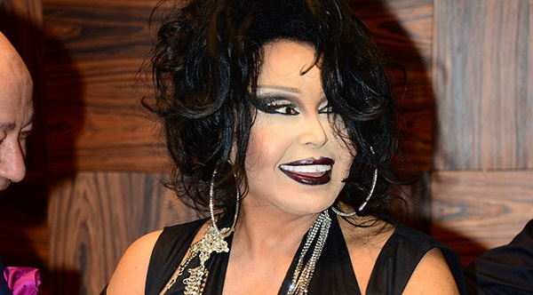 Bülent Ersoy trans geçiş süreci öncesi fotoğrafları için karar çıkarttı Kaos GL - LGBTİ+ Haber Portalı