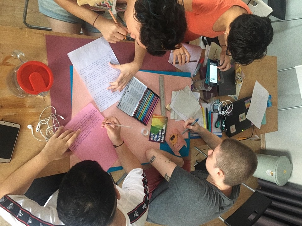 İlk mektuplar yolda… Kaos GL - LGBTİ+ Haber Portalı