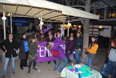 &lsquo;Feministe her gün 8 mart&rsquo; Kaos GL - LGBTİ+ Haber Portalı