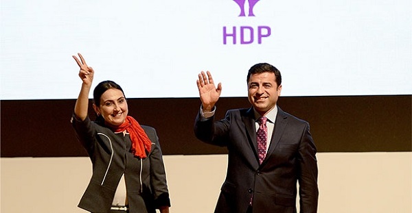 SES: &lsquo;Korkmuyoruz ve asla teslim olmayacağız!&rsquo; Kaos GL - LGBTİ+ Haber Portalı
