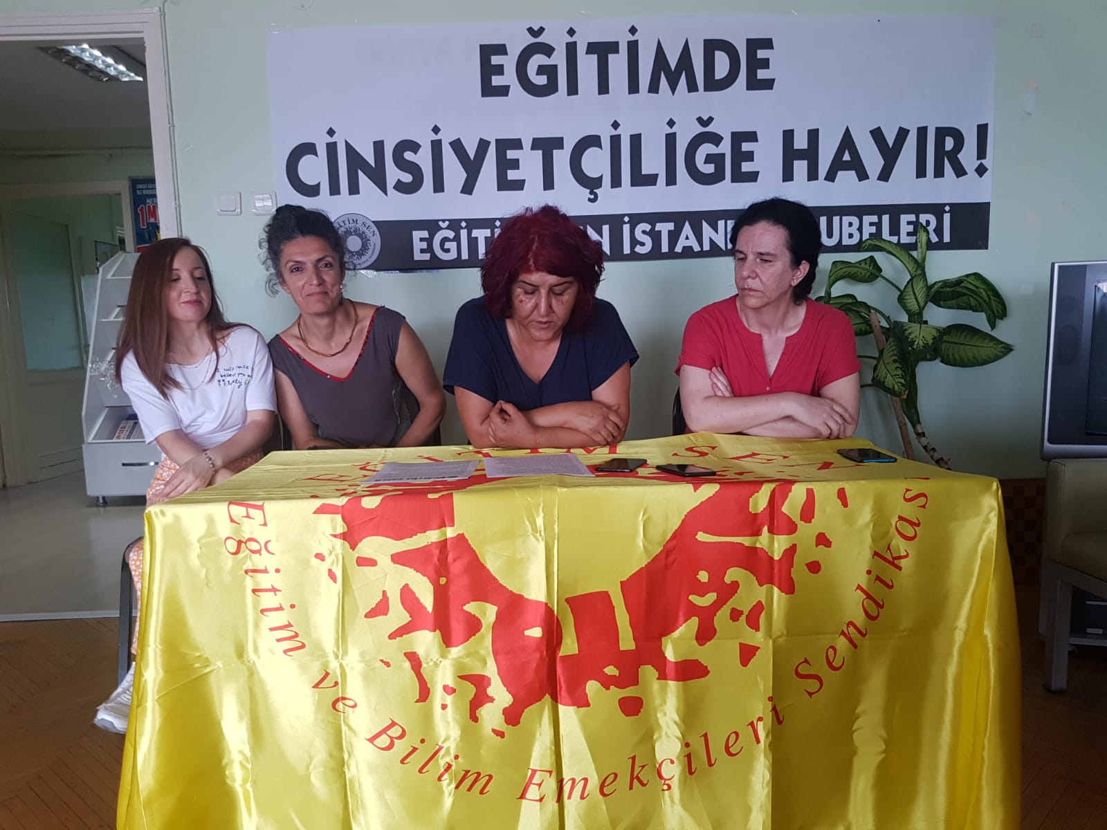Eğitim-Sen İstanbul Şubeleri: LGBTİ öğretmen ve öğrenciler ayrımcılığa uğruyor Kaos GL - LGBTİ+ Haber Portalı