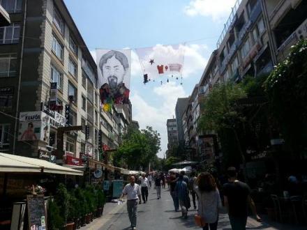 Ahmet Yıldız&rsquo;ın Paçavralarından Ethem&rsquo;e Gömlek Eyledik Kaos GL - LGBTİ+ Haber Portalı