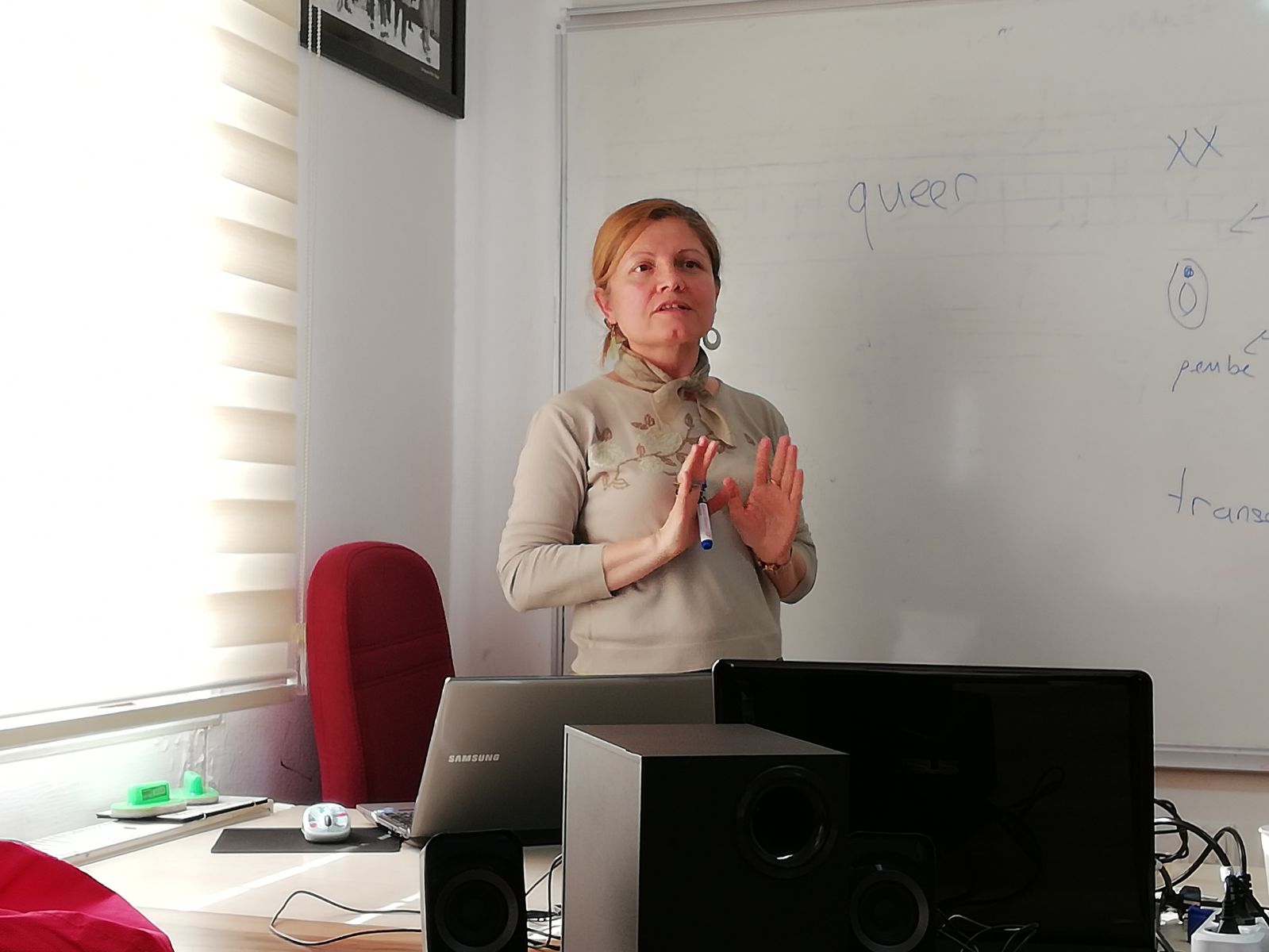 “Cinsel sağlık heteroseksüel kadına göre anlatılıyor” Kaos GL - LGBTİ+ Haber Portalı