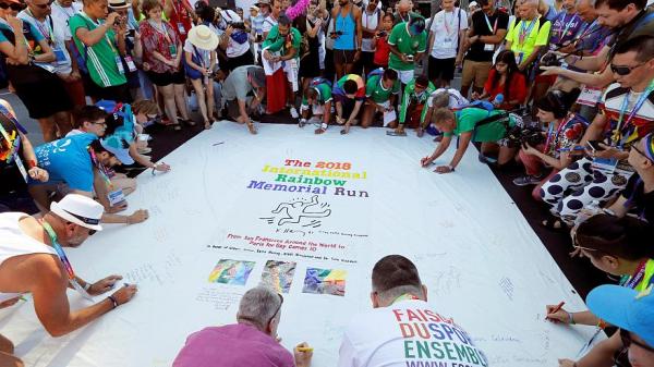 Eşcinsel Oyunları Paris’te Kaos GL - LGBTİ+ Haber Portalı