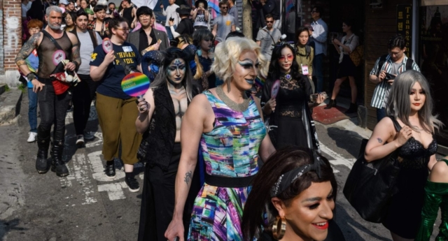 Güney Kore’de ilk drag queen yürüyüşü Kaos GL - LGBTİ+ Haber Portalı