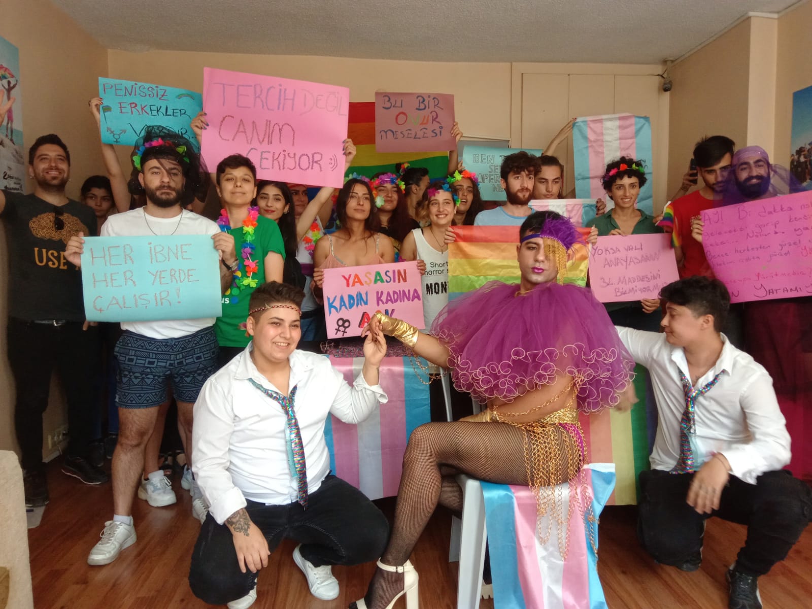 “Bu yasaklar hukuksuzdur, varoluşumuz yasaklanamaz!” | Kaos GL - LGBTİ+ Haber Portalı