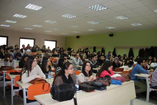 Kocaeli Üniversitesi&rsquo;nde &lsquo;Muhafazakârlık ve LGBT&rsquo; Konuşuldu Kaos GL - LGBTİ+ Haber Portalı