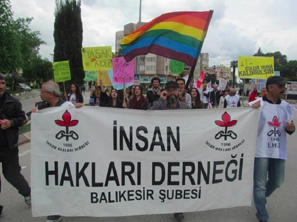 Hak ihlalleri, İHD&rsquo;ye internet üzerinden bildirilebilecek Kaos GL - LGBTİ+ Haber Portalı