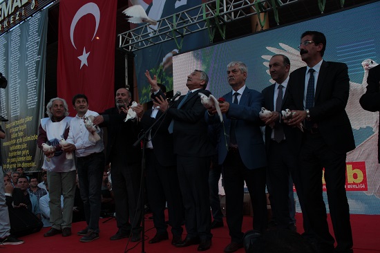 Adana: Emek, Barış, Demokrasi Anıtı açılışı gerçekleşti Kaos GL - LGBTİ+ Haber Portalı