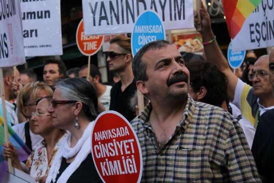 LGBT&rsquo;Ler Anayasal Eşitlik İçin Sivil Toplumdan Destek Bekliyor | Kaos GL - LGBTİ+ Haber Portalı Haber