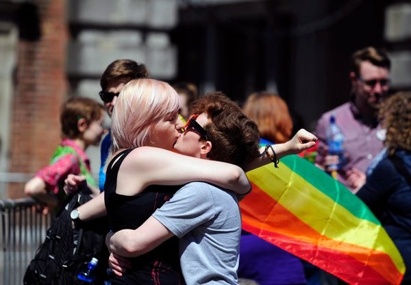 İrlanda’da lezbiyen ebeveynlere müjde! Kaos GL - LGBTİ+ Haber Portalı