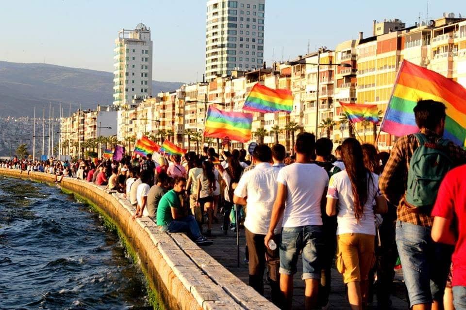 7. İzmir LGBTİ+ Onur Haftası: Yürümek yetmez, şehrin tamamını istiyoruz! Kaos GL - LGBTİ+ Haber Portalı