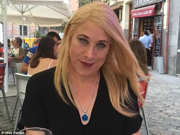 Teksas&rsquo;tan belediye başkanının kasabaya mektubu: Transseksüelim Kaos GL - LGBTİ+ Haber Portalı