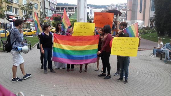 Kocaeli&rsquo;den Azerbaycanlı LGBTİ&rsquo;lerle dayanışma Kaos GL - LGBTİ+ Haber Portalı