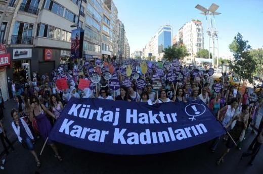Kuzey Kıbrıs kadının kürtaj hakkını tanımıyor! Kaos GL - LGBTİ+ Haber Portalı