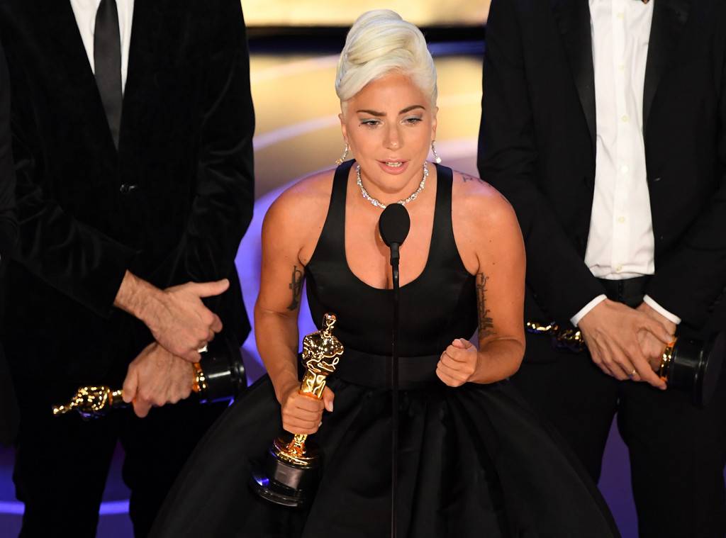 Lady Gaga: “Kategorilerin kadın-erkek diye ayrılmadığı günü hayal ediyorum” Kaos GL - LGBTİ+ Haber Portalı