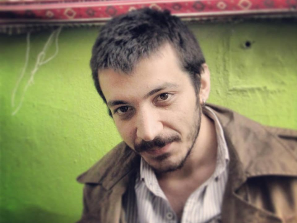 LGBTİ aktivisti Avukat Levent Pişkin gözaltına alındı Kaos GL - LGBTİ+ Haber Portalı