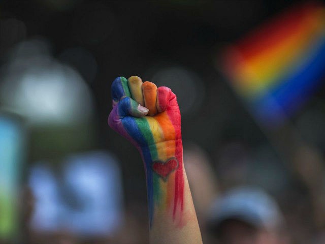 Kamuda LGBTİ’lere yönelik kurum içi ayrımcılık yaratan kurallar neler? Kaos GL - LGBTİ+ Haber Portalı