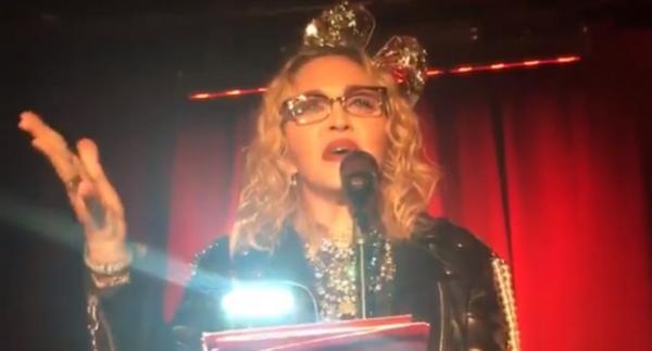 Madonna Stonewall’daydı: Devrimin 50. yılını kutlamak için bir araya geldik! Kaos GL - LGBTİ+ Haber Portalı
