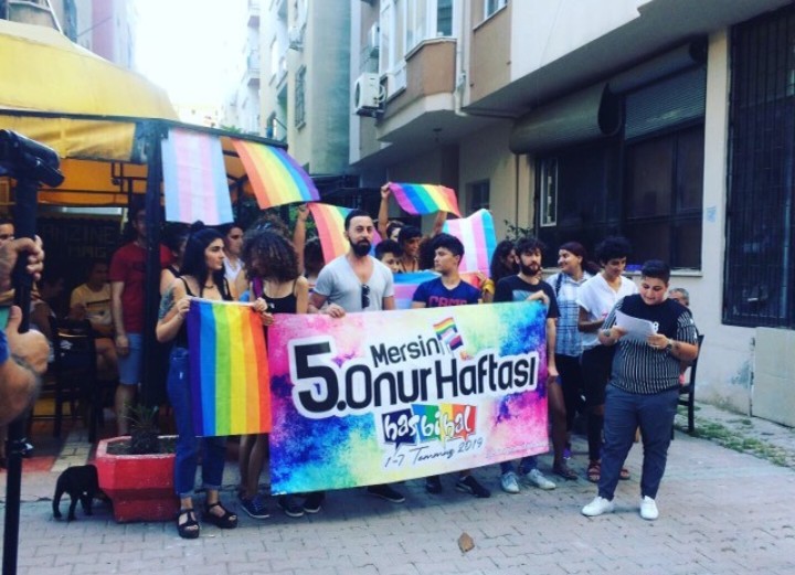 Mersin Onur Haftası başladı: Sizler bizim varoluşumuzu yasaklayamazsınız! | Kaos GL - LGBTİ+ Haber Portalı