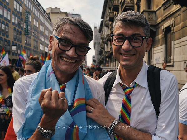 Onur&rsquo;lu gülümseme: Milano Onur Yürüyüşü Kaos GL - LGBTİ+ Haber Portalı