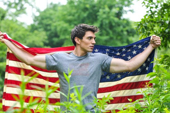 Steve Grand ile Heteroseksüel Erkeklere Vurulan Eşcinseller Kaos GL - LGBTİ+ Haber Portalı