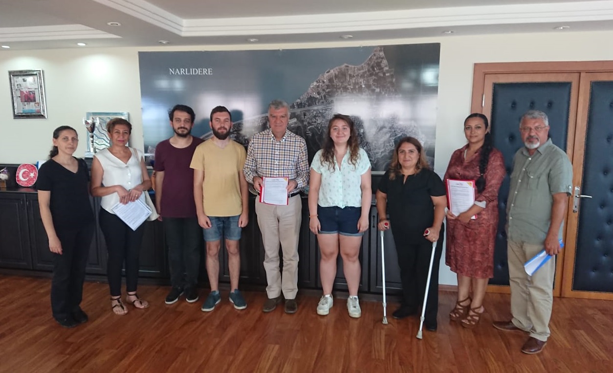 Narlıdere Belediye Başkanı, LGBTİ+ Dostu Belediyecilik Protokolü’nü imzaladı Kaos GL - LGBTİ+ Haber Portalı