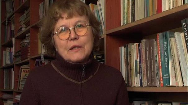 Necmiye Alpay: Yangını söndürmeye çalışanların ateşe atılmak istendiği bir durumla karşı karşıyayız Kaos GL - LGBTİ+ Haber Portalı