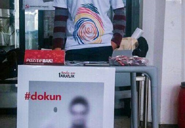 ODTÜ&rsquo;de HIV farkındalık standına güvenlik saldırısı Kaos GL - LGBTİ+ Haber Portalı