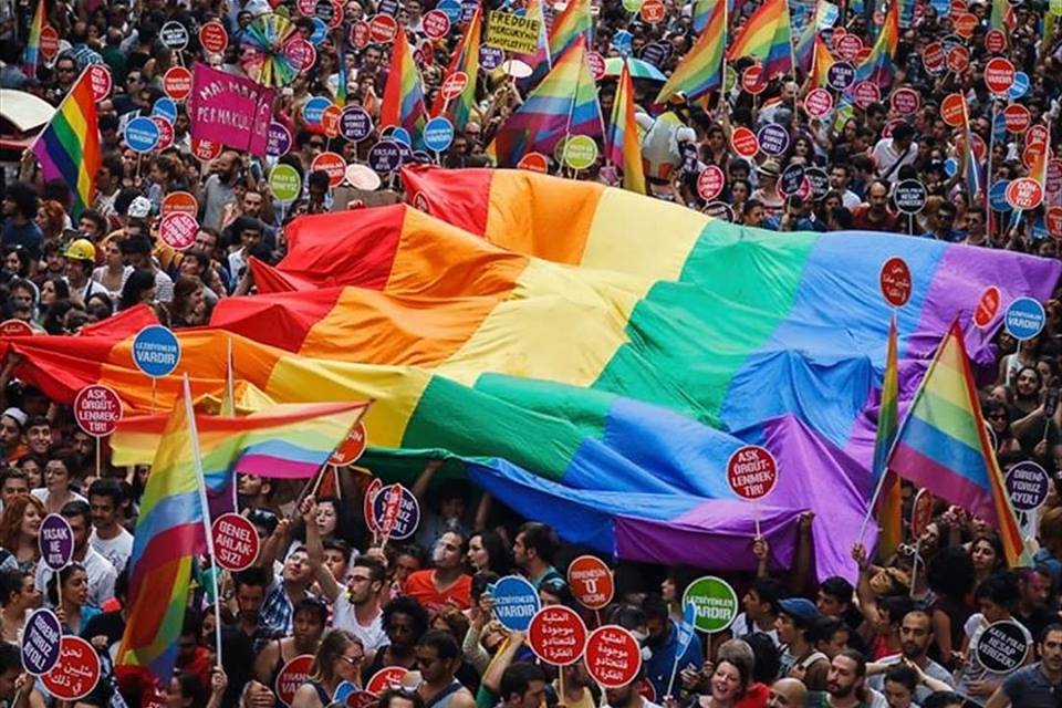 İstanbul LGBTİ+ Onur Haftası gönüllü toplantısı bugün! Kaos GL - LGBTİ+ Haber Portalı