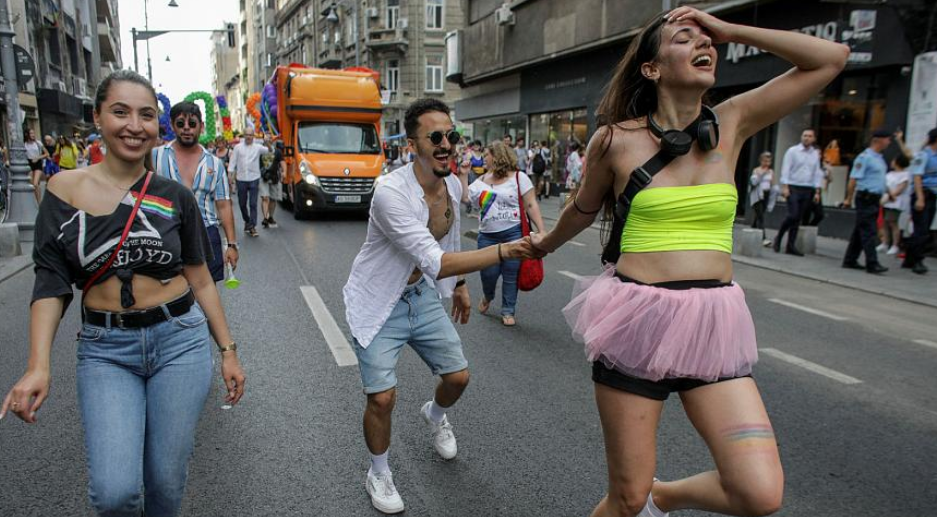 Bükreş Onur Yürüyüşü’nde binler yürüdü Kaos GL - LGBTİ+ Haber Portalı