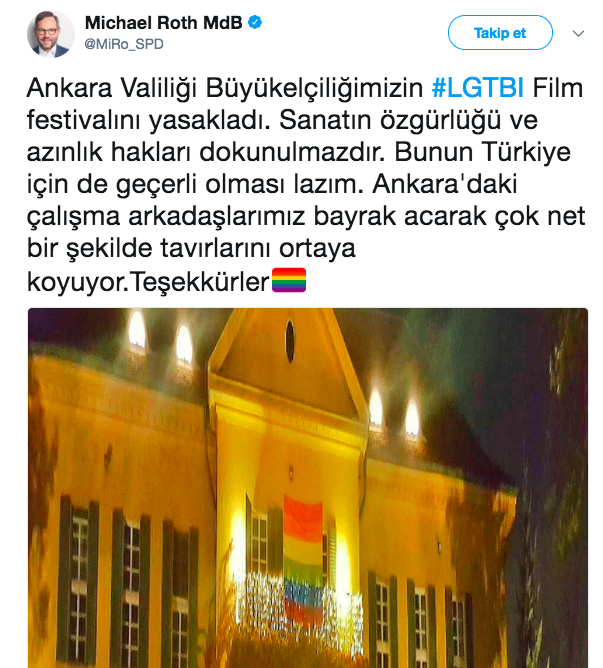Almanya Büyükelçiliği binasına gökkuşağı bayrağı asıldı Kaos GL - LGBTİ+ Haber Portalı