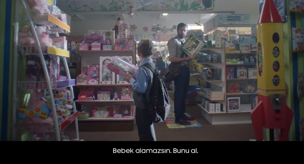 İstediğini yap: O bebeği alabilirsin! Kaos GL - LGBTİ+ Haber Portalı