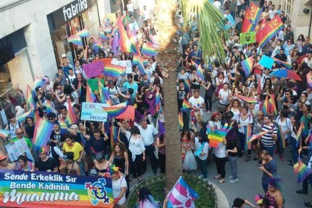 İzmir LGBTİ+ Onur Haftası: “Mersin Onur Haftası’nın yanındayız!” Kaos GL - LGBTİ+ Haber Portalı