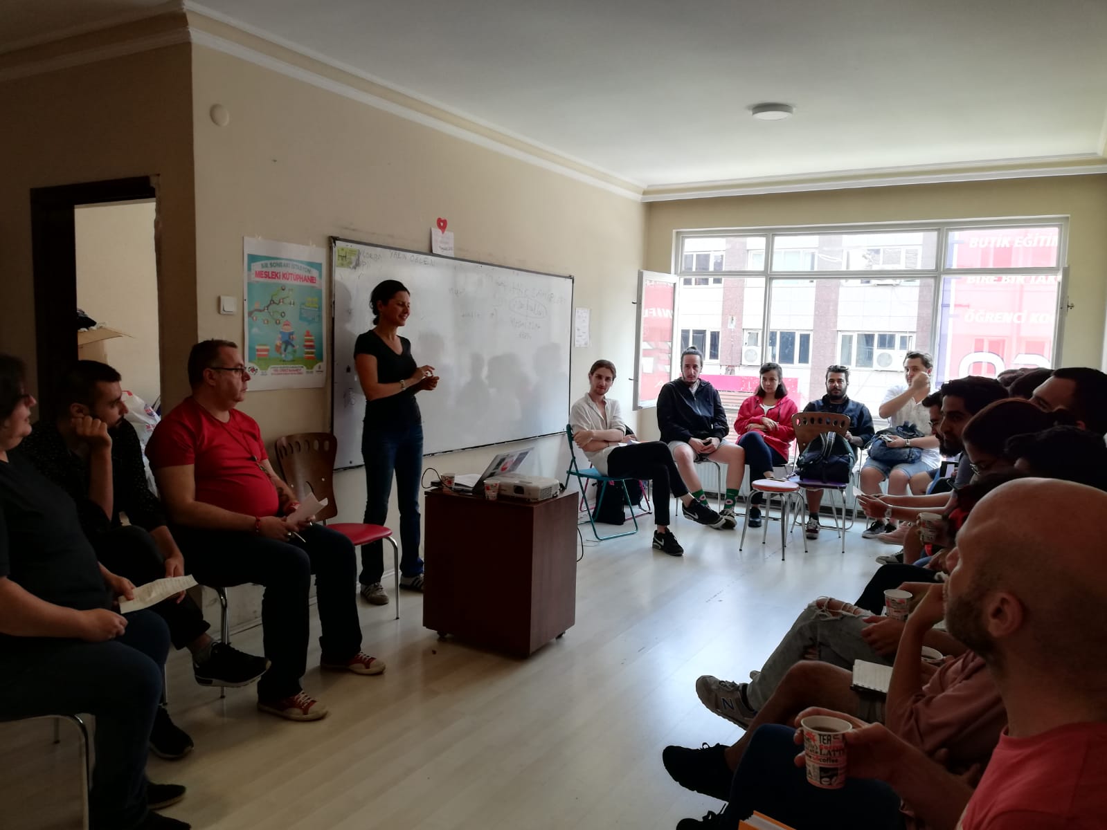 Hak ihlallerini raporlamak niçin önemli? Kaos GL - LGBTİ+ Haber Portalı