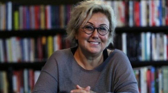 İYİ Partili aday Şengül Hablemitoğlu, LGBTİ+ Hakları Taahhütnamesi’ni imzaladı Kaos GL - LGBTİ+ Haber Portalı