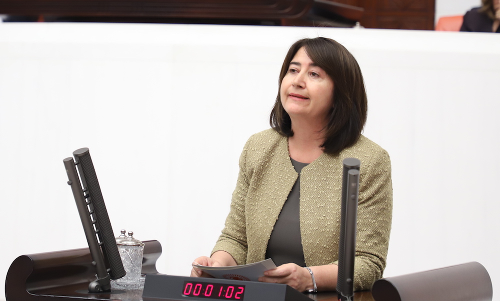 HDP Milletvekili Kemalbay, Onur Haftası yasaklarını İçişleri Bakanı’na sordu Kaos GL - LGBTİ+ Haber Portalı