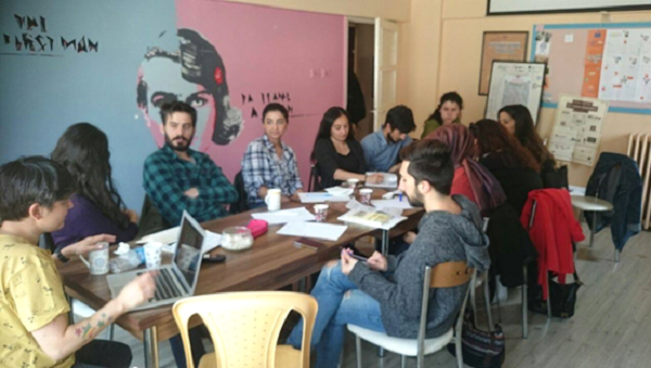 Kaos GL ve Pembe Hayat stajyerleri vaka çalışmasında buluştu | Kaos GL - LGBTİ+ Haber Portalı Haber