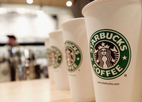 Starbucks çalışanlarına trans geçiş sürecini kapsayan sigorta Kaos GL - LGBTİ+ Haber Portalı