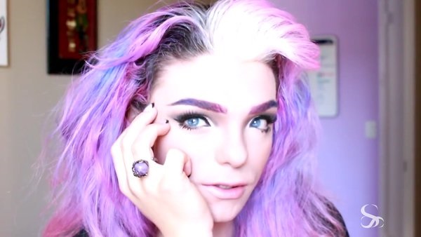 Trans geçiş sürecini videolaştıran Stef Sanjati ile tanıştınız mı? Kaos GL - LGBTİ+ Haber Portalı