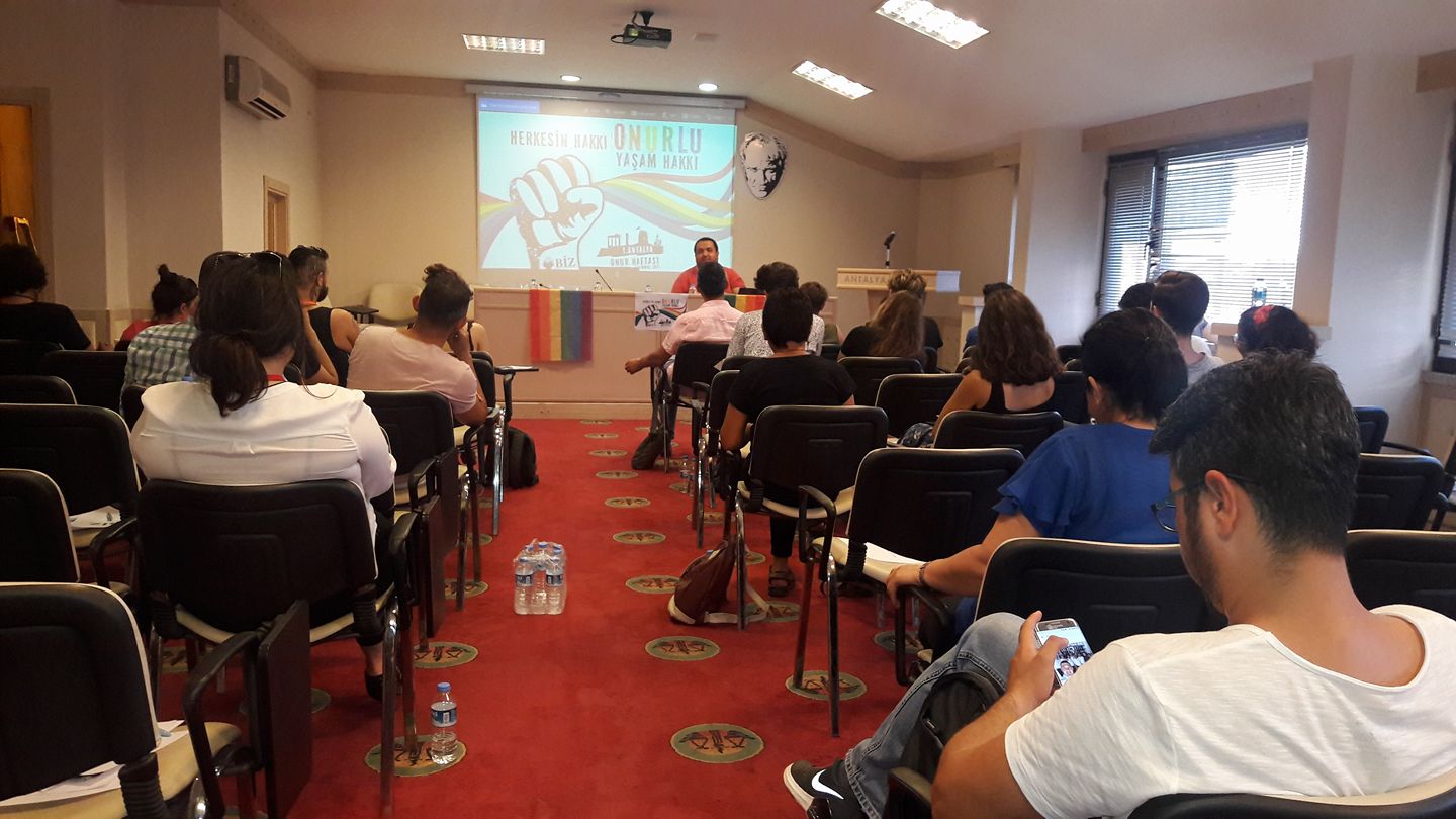 &lsquo;Düşünce, ifade ve örgütlenme özgürlüğü birincil çalışma alanımız&rsquo; Kaos GL - LGBTİ+ Haber Portalı