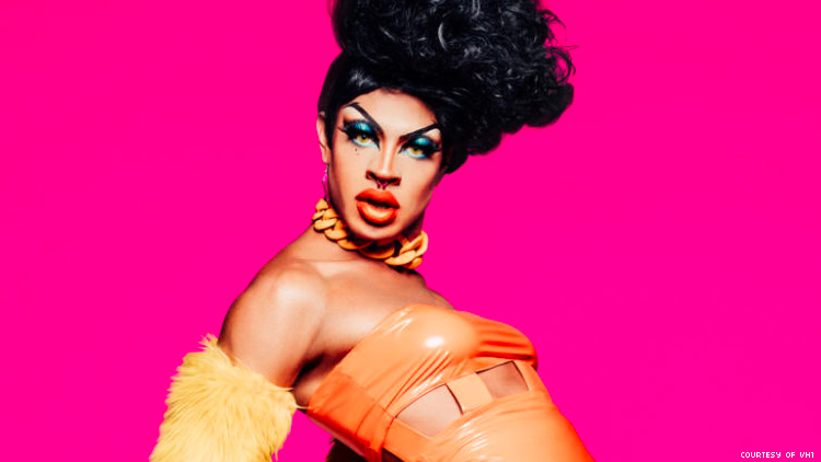 Yvie Oddly: Şükürler olsun ki dışarıda yoldaş zebralar var Kaos GL - LGBTİ+ Haber Portalı